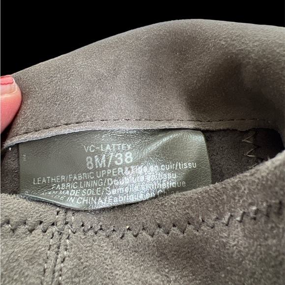 Vince Camuto Boots - Size 8 - Picture 3 of 9